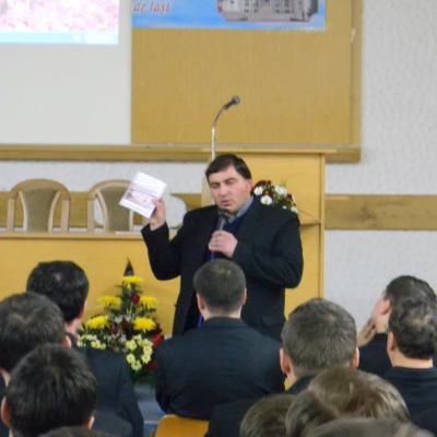 26 noiembrie: Iaşi: La 55 de ani de la redeschiderea secţiei române a Institutului Teologic Romano-Catolic