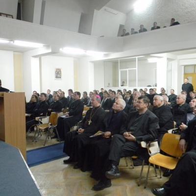 26 noiembrie: Iaşi: La 55 de ani de la redeschiderea secţiei române a Institutului Teologic Romano-Catolic