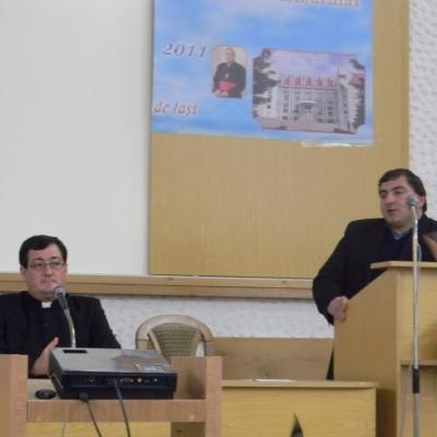 26 noiembrie: Iaşi: La 55 de ani de la redeschiderea secţiei române a Institutului Teologic Romano-Catolic