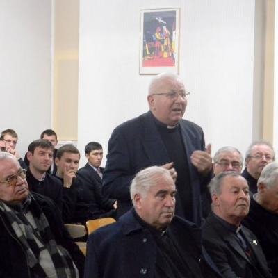 26 noiembrie: Iaşi: La 55 de ani de la redeschiderea secţiei române a Institutului Teologic Romano-Catolic