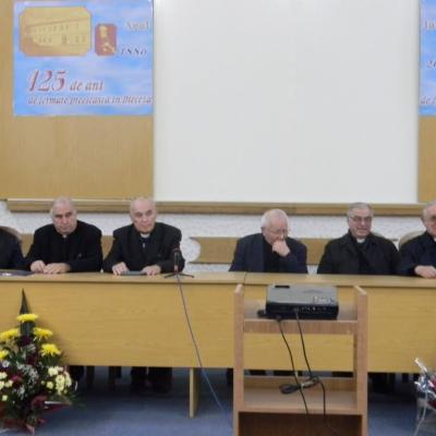 26 noiembrie: Iaşi: La 55 de ani de la redeschiderea secţiei române a Institutului Teologic Romano-Catolic