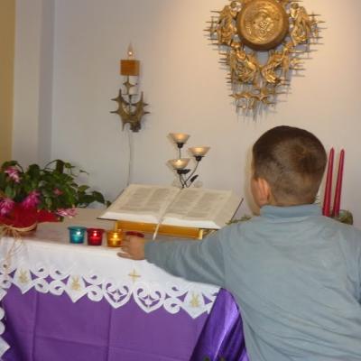 26 noiembrie: Oţeleni: Un Advent binecuvântat