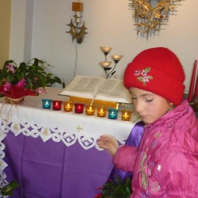 26 noiembrie: Oţeleni: Un Advent binecuvântat