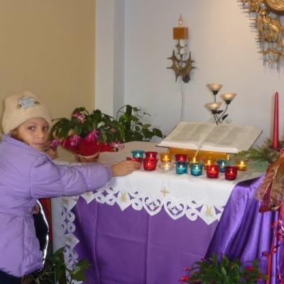 26 noiembrie: Oţeleni: Un Advent binecuvântat