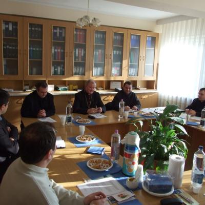 3 decembrie: Iaşi: Sesiunea Oficiului pentru Pastoraţia Şcolară şi Predarea Religiei în Şcoli