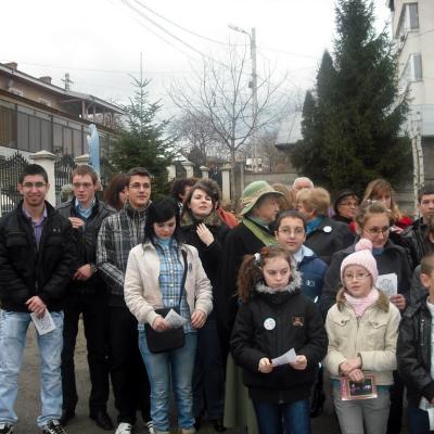 3 decembrie: Moineşti: Episcopul Aurel Percă la depunerea adeziunii în Acţiunea Catolică