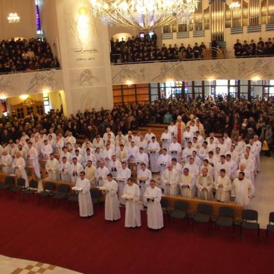 8 decembrie: Iaşi: Au fost sfinţiţi 14 diaconi
