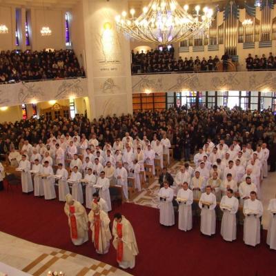 8 decembrie: Iaşi: Au fost sfinţiţi 14 diaconi
