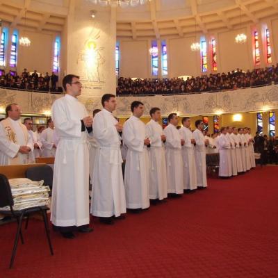 8 decembrie: Iaşi: Au fost sfinţiţi 14 diaconi