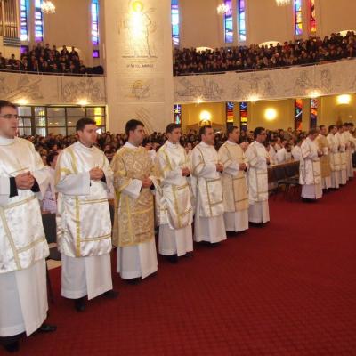 8 decembrie: Iaşi: Au fost sfinţiţi 14 diaconi