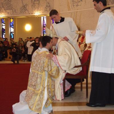 8 decembrie: Iaşi: Au fost sfinţiţi 14 diaconi