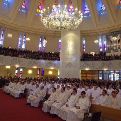 8 decembrie: Iaşi: Au fost sfinţiţi 14 diaconi