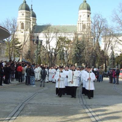 8 decembrie: Iaşi: Au fost sfinţiţi 14 diaconi