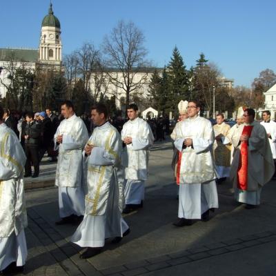 8 decembrie: Iaşi: Au fost sfinţiţi 14 diaconi