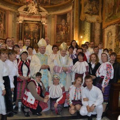 8 decembrie: Roma: Episcopi români prezenţi la comunitatea română