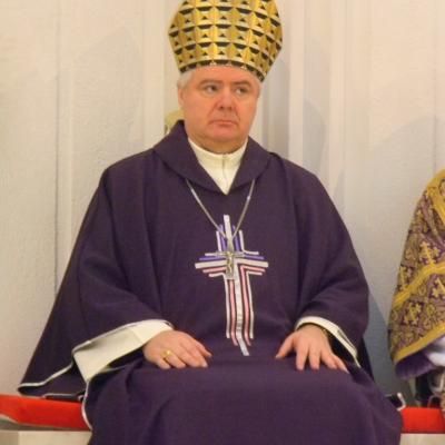 10 decembrie: Iaşi: Simpozion la 60 de ani de la martiriul episcopului Anton Durcovici