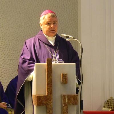 10 decembrie: Iaşi: Simpozion la 60 de ani de la martiriul episcopului Anton Durcovici