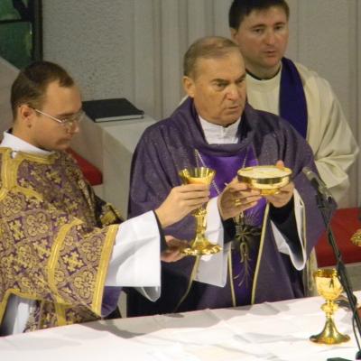 10 decembrie: Iaşi: Simpozion la 60 de ani de la martiriul episcopului Anton Durcovici