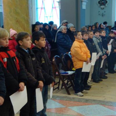 11 decembrie: Baraţi: Un nou mandat pentru ministranţi
