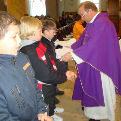 11 decembrie: Baraţi: Un nou mandat pentru ministranţi
