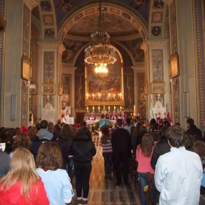 17 decembrie: Iaşi: Ceremonia distribuirii Luminii păcii de la Betleem