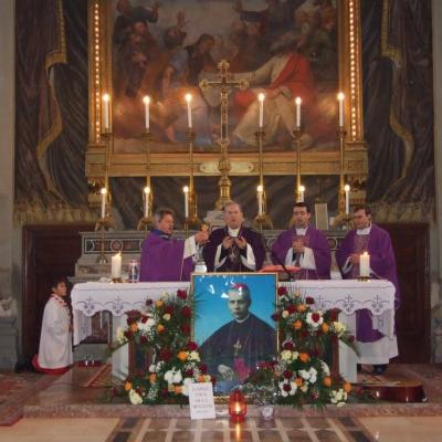 17 decembrie: Iaşi: Ceremonia distribuirii Luminii păcii de la Betleem