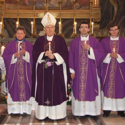 17 decembrie: Iaşi: Ceremonia distribuirii Luminii păcii de la Betleem