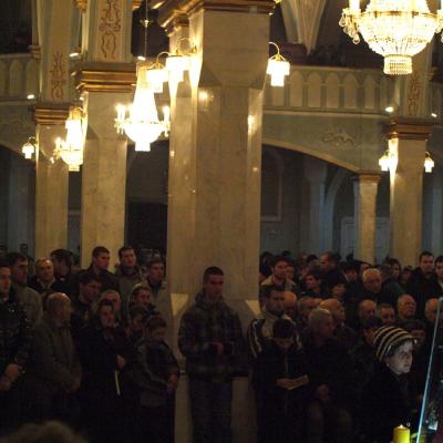 18-21 decembrie: Oituz: Peregrinatio Mariae şi misiuni populare