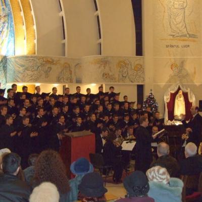 18 decembrie: Iaşi: Concert de colinde al corului ITRC în catedrala "Sfânta Fecioară Maria, Regină"