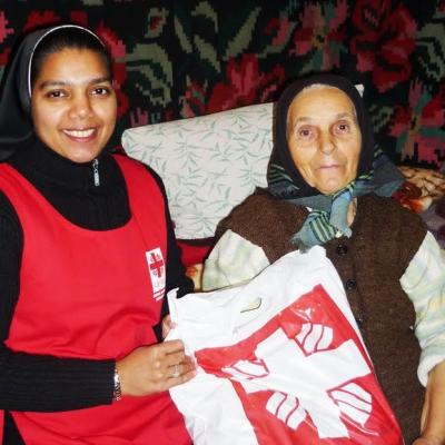 21 decembrie: Oţeleni: Dumnezeu e cu noi şi ne iubeşte