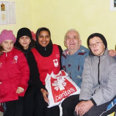 21 decembrie: Oţeleni: Dumnezeu e cu noi şi ne iubeşte