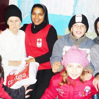 21 decembrie: Oţeleni: Dumnezeu e cu noi şi ne iubeşte