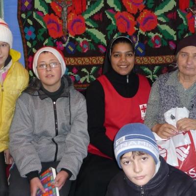 21 decembrie: Oţeleni: Dumnezeu e cu noi şi ne iubeşte