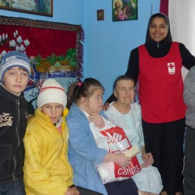 21 decembrie: Oţeleni: Dumnezeu e cu noi şi ne iubeşte