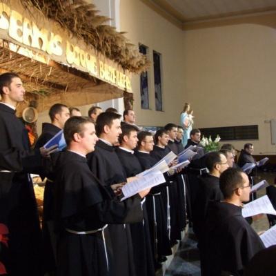 21-25 decembrie: Corul Institutului Franciscan din Roman în turneu
