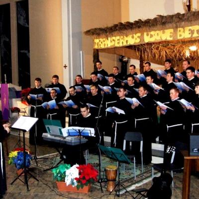 21-25 decembrie: Corul Institutului Franciscan din Roman în turneu