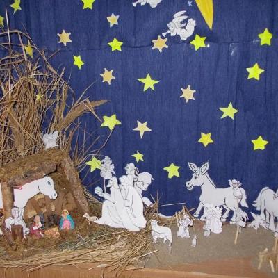 22 decembrie 2011: Oneşti: În aşteptarea Crăciunului, la Liceul Teologic "Fericitul Ieremia"
