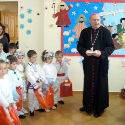 22 decembrie: Iugani: Serbare de Crăciun la Grădiniţa "Sfântul Nicolae"