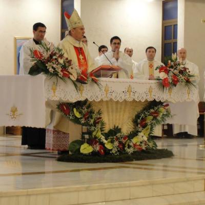 25 decembrie: Iaşi: Sărbătoarea Crăciunului în catedrală