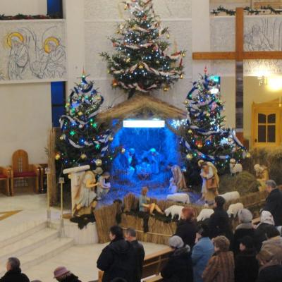 25 decembrie: Iaşi: Sărbătoarea Crăciunului în catedrală