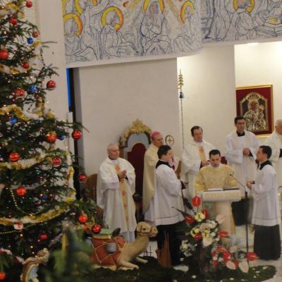 25 decembrie: Iaşi: Sărbătoarea Crăciunului în catedrală