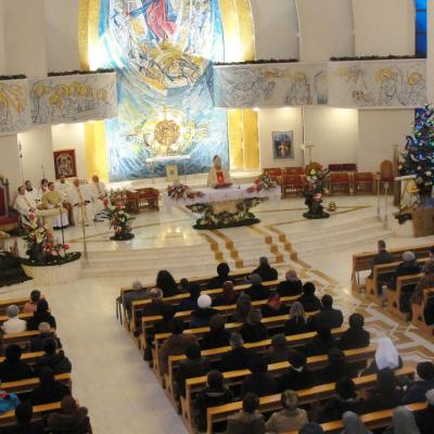 25 decembrie: Iaşi: Sărbătoarea Crăciunului în catedrală