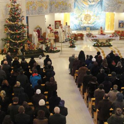 25 decembrie: Iaşi: Sărbătoarea Crăciunului în catedrală
