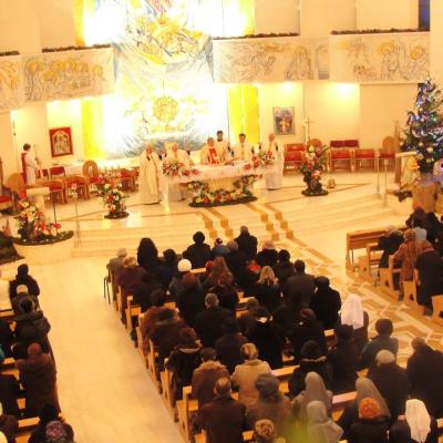 25 decembrie: Iaşi: Sărbătoarea Crăciunului în catedrală