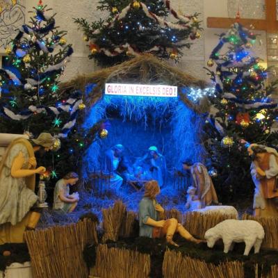 25 decembrie: Iaşi: Sărbătoarea Crăciunului în catedrală