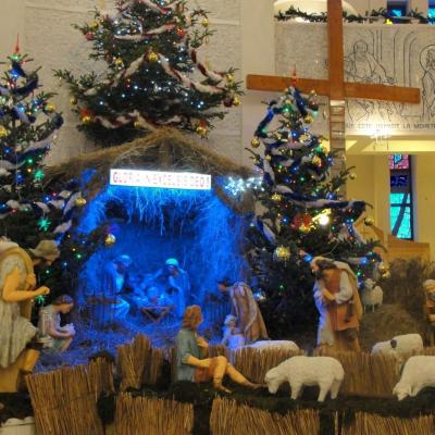 25 decembrie: Iaşi: Sărbătoarea Crăciunului în catedrală