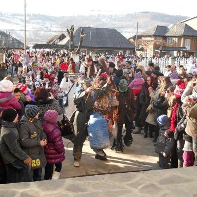 1 ianuarie: Frumoasa: Tradiţii şi obiceiuri în cadrul sărbătorilor