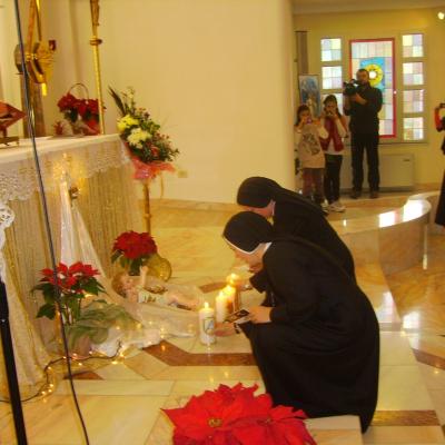 6 ianuarie: Iaşi: Reînnoirea voturilor a 12 surori din Congregaţia ”Fiicele Sfintei Maria a Divinei Providenţe”