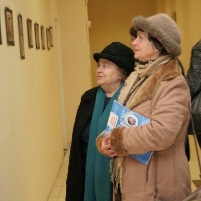25 ianuarie: Iaşi: Expoziţia de fotografii "Caritatea - solidaritate între generaţii"
