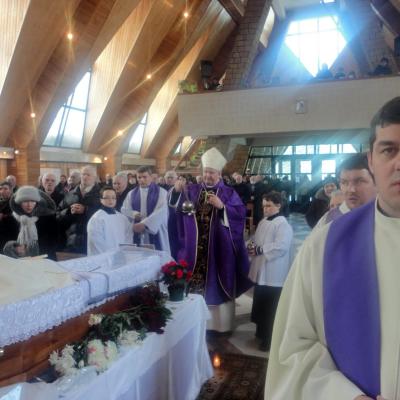27 ianuarie: Slănic Moldova: Liturghie cu requiem pentru odihna sufletului preotului Francisc Căzănel